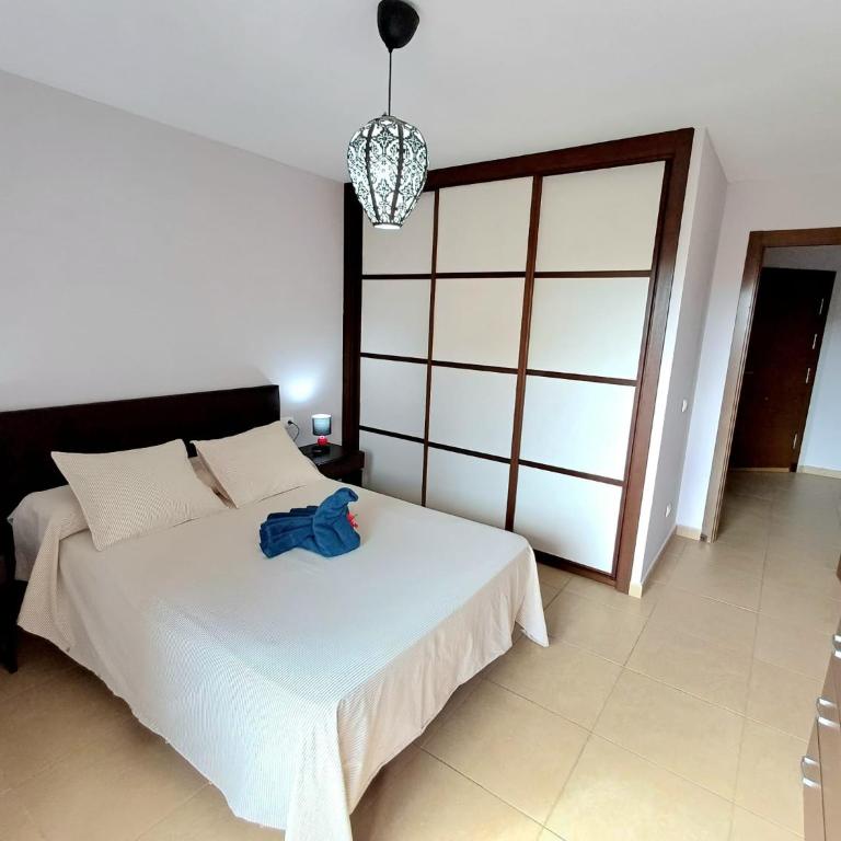 Apartamento Ático Emilia - Two-Bedroom Apartment with Balcony and Terrace - 17