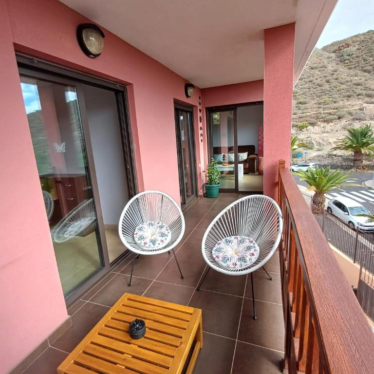 Apartamento Ático Emilia - Two-Bedroom Apartment with Balcony and Terrace - 24