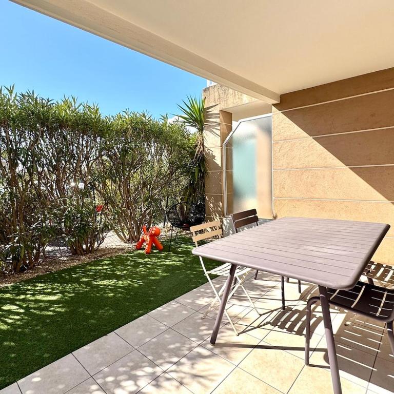Élégant T2 en rez-de-jardin - Piscine - Parking - One-Bedroom Apartment - 4