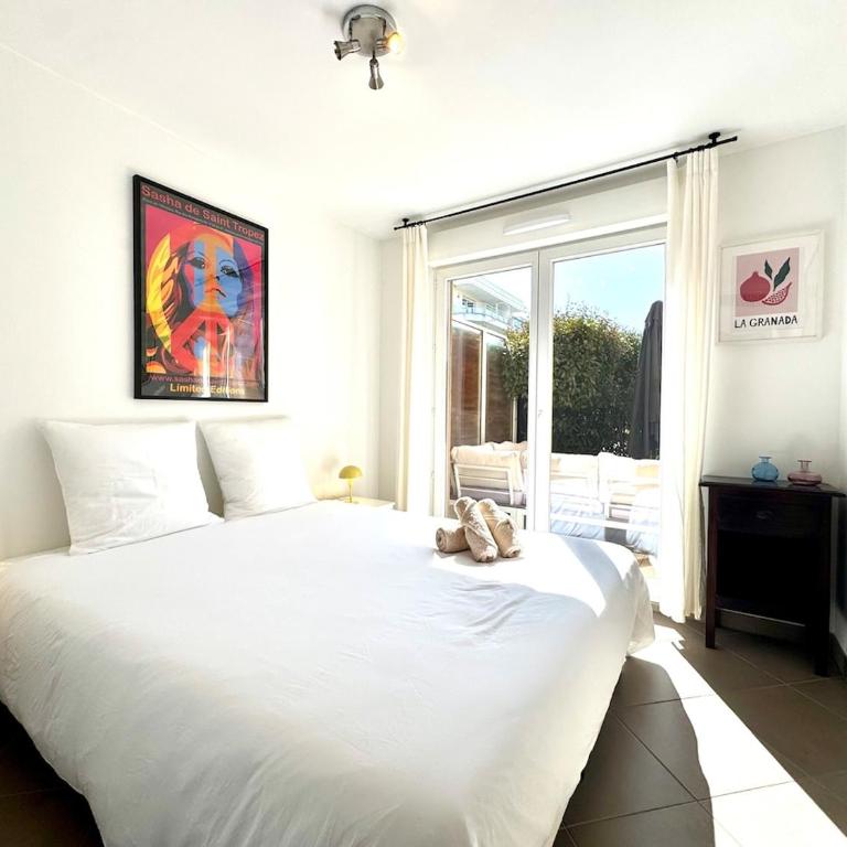 Élégant T2 en rez-de-jardin - Piscine - Parking - One-Bedroom Apartment - 7