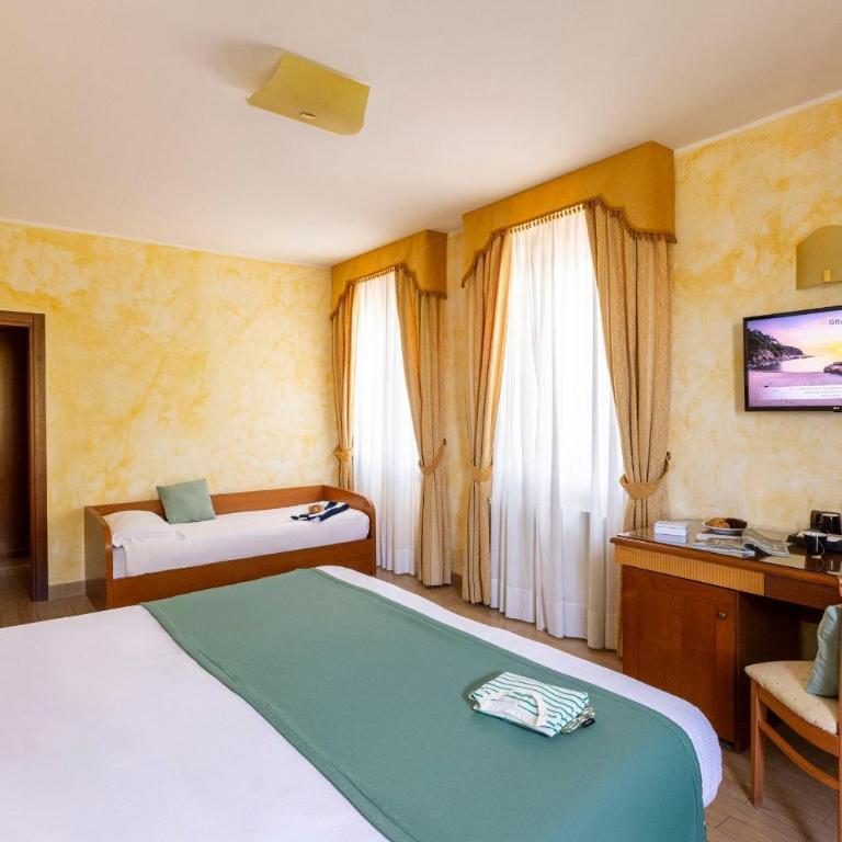 Hotel & Residence Venezia 2000 - Camera Tripla Comfort - 2
