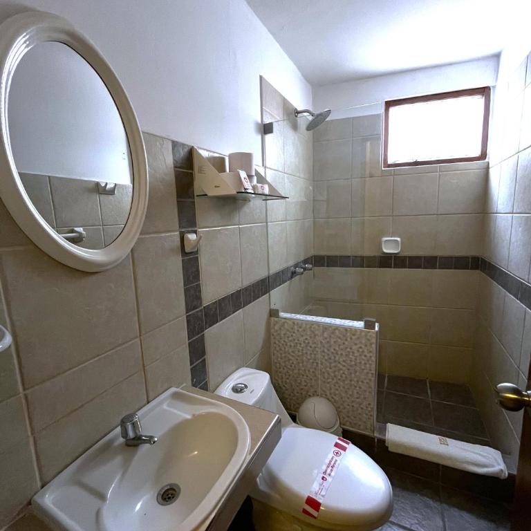 Hosteria Suiza - Habitación Triple - 3
