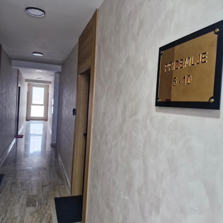 Apart-Hotel Antique 10 - One-Bedroom Apartment - 5