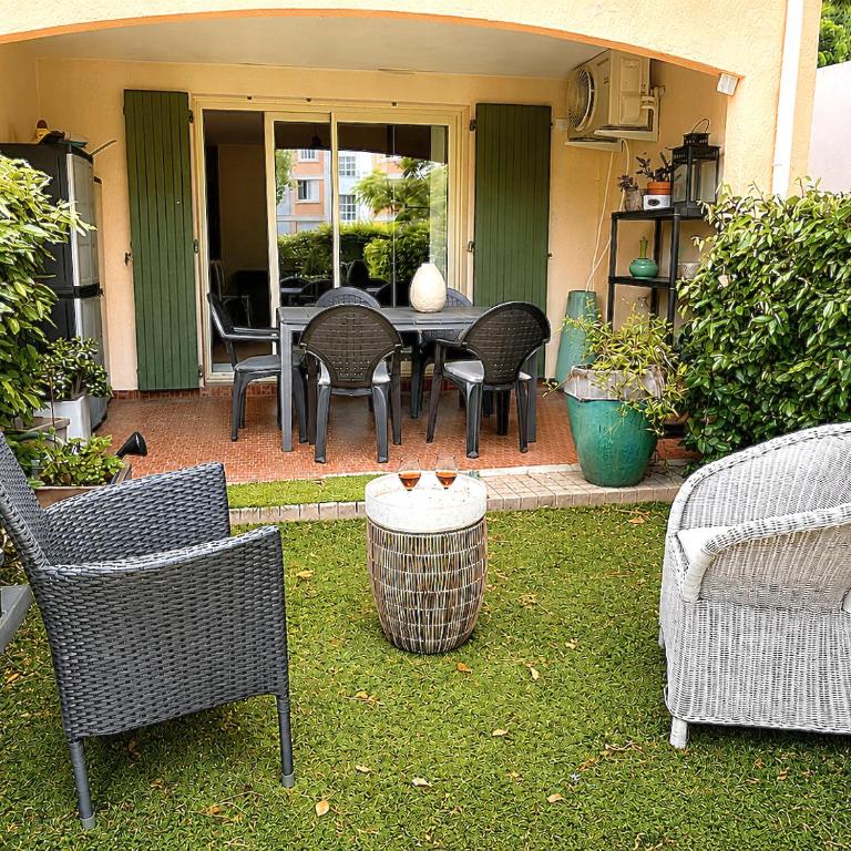 Escapade à deux- Plage à 500 m-Terrasse-Parking privé - Appartement 1 Chambre - 2