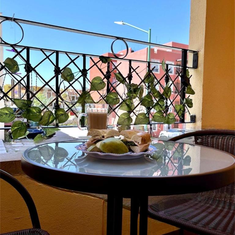 Depa p4 con balcón, WiFi y estacionamiento - Two-Bedroom Apartment - 9