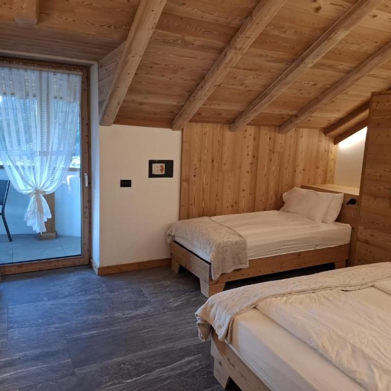 Dolomites Chalet Wolf - Deluxe Apartment mit 2 Schlafzimmern - 2