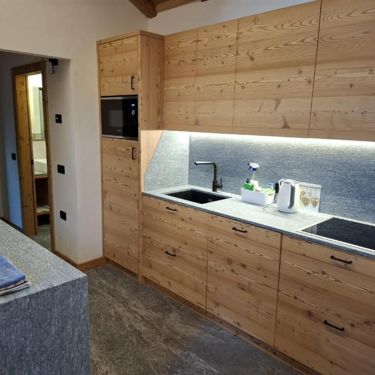 Dolomites Chalet Wolf - Deluxe Apartment mit 2 Schlafzimmern - 4