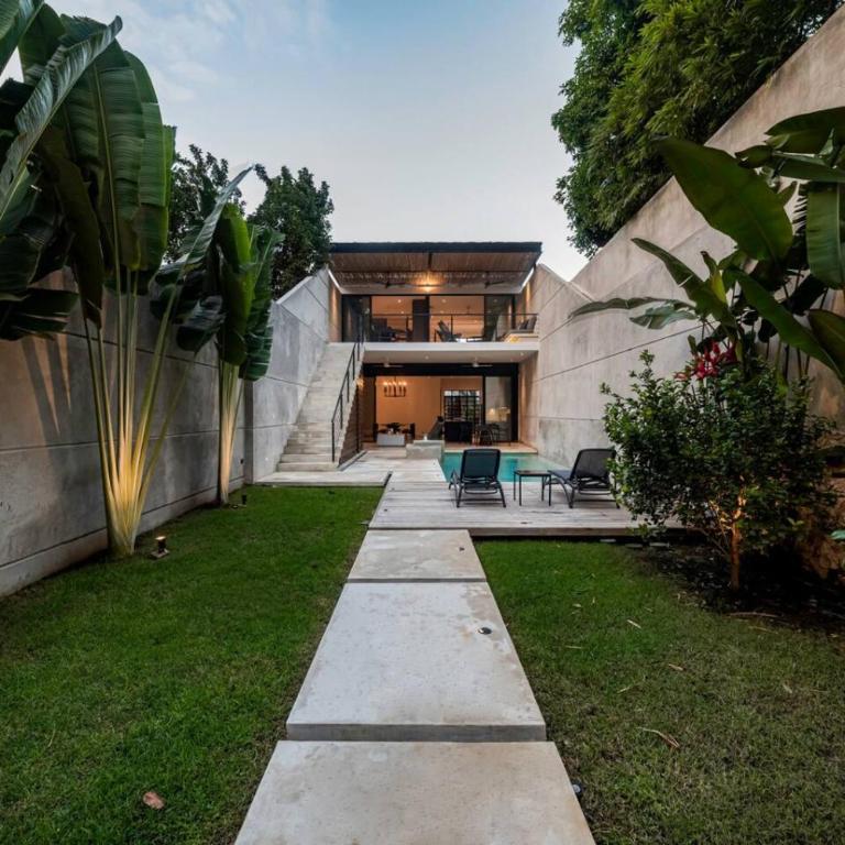 Nymeria Luxurius family deisgn home in Mejorada - Four-Bedroom Vacation Home - 2