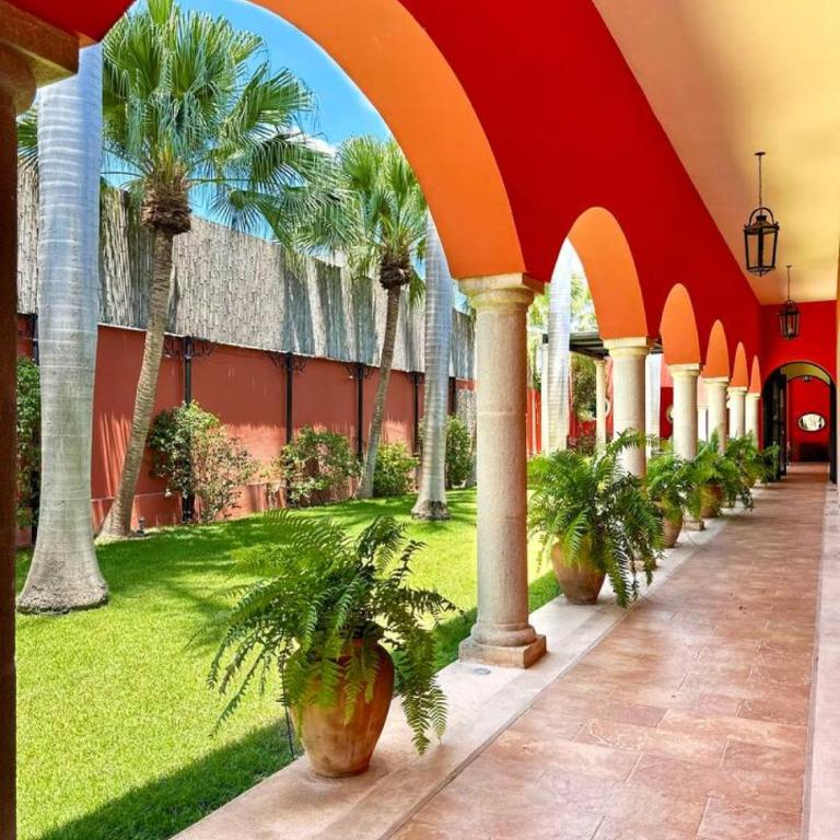 Family 3 bdrm Hacienda House in Centro - Three-Bedroom Vacation Home - 3
