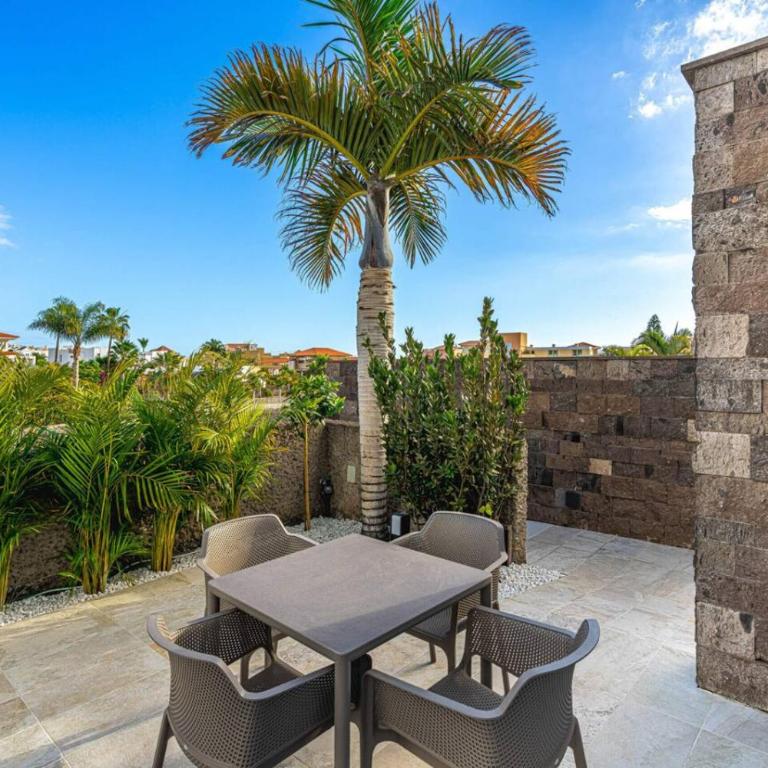 Prime location 5-bedroom villa, Playa Del Duque - Casa - 24