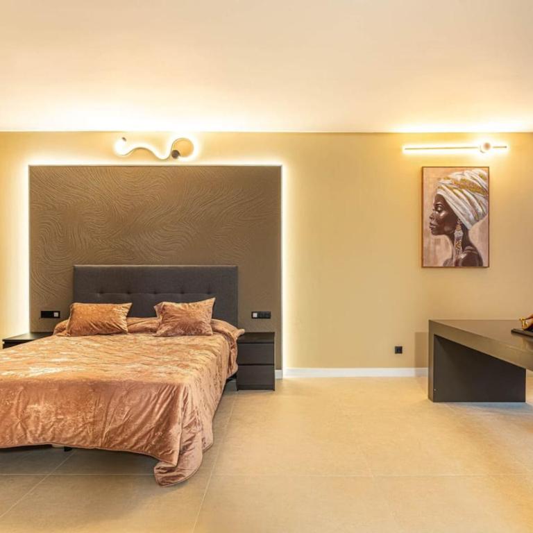 Prime location 5-bedroom villa, Playa Del Duque - Casa - 67