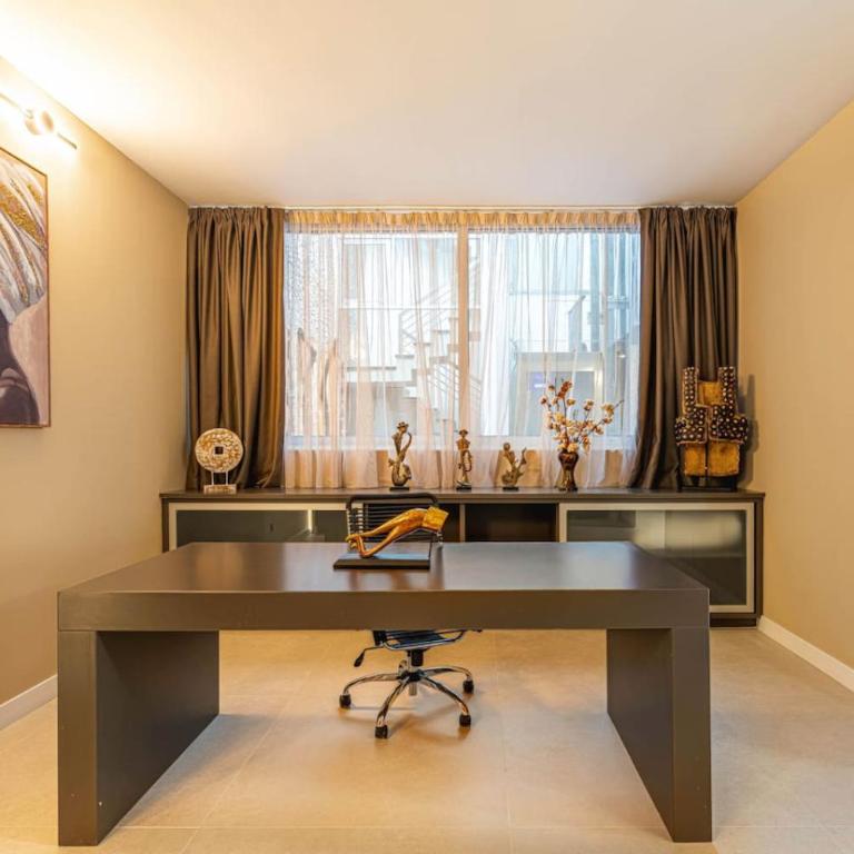 Prime location 5-bedroom villa, Playa Del Duque - Casa - 70