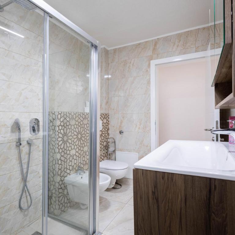 Lumina Residence - Two-Bedroom Apartment with Terrace - 2