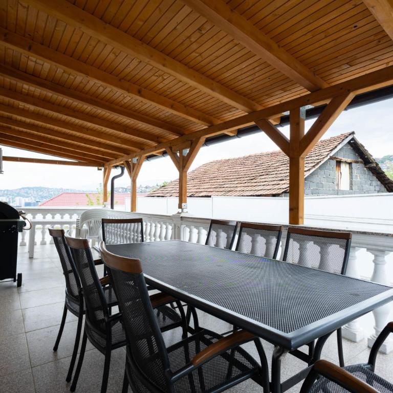 Lumina Residence - Two-Bedroom Apartment with Terrace - 5