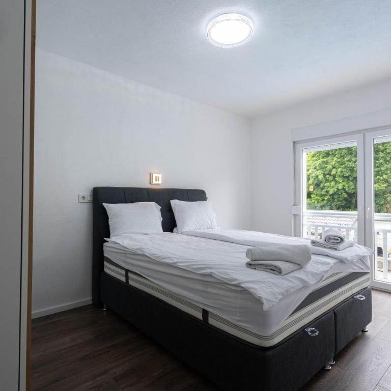 Lumina Residence - Two-Bedroom Apartment with Balcony - 15