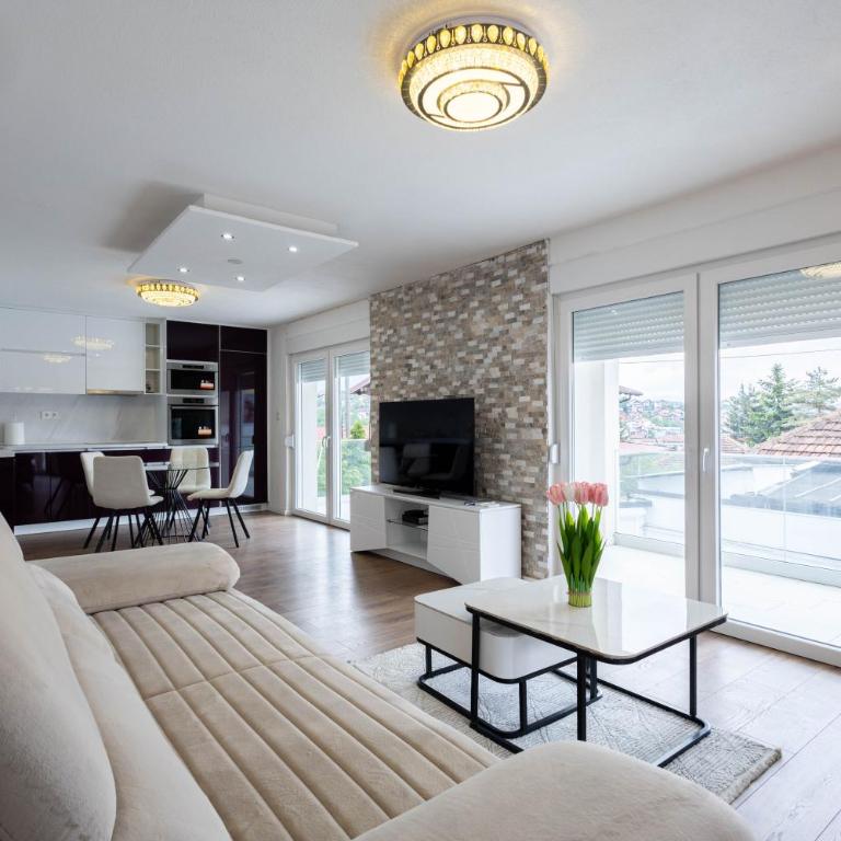 Lumina Residence - Two-Bedroom Apartment with Terrace - 26