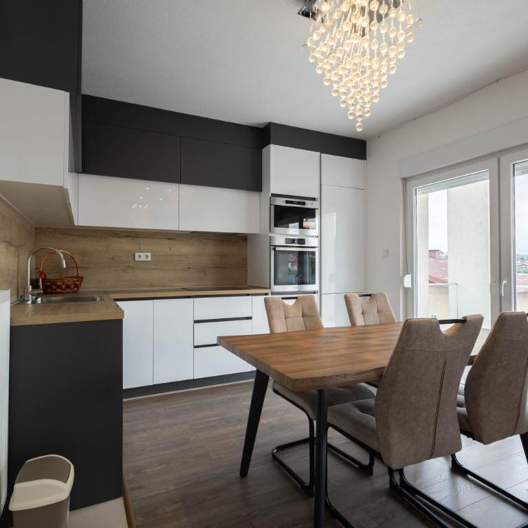 Lumina Residence - Two-Bedroom Apartment with Balcony - 23