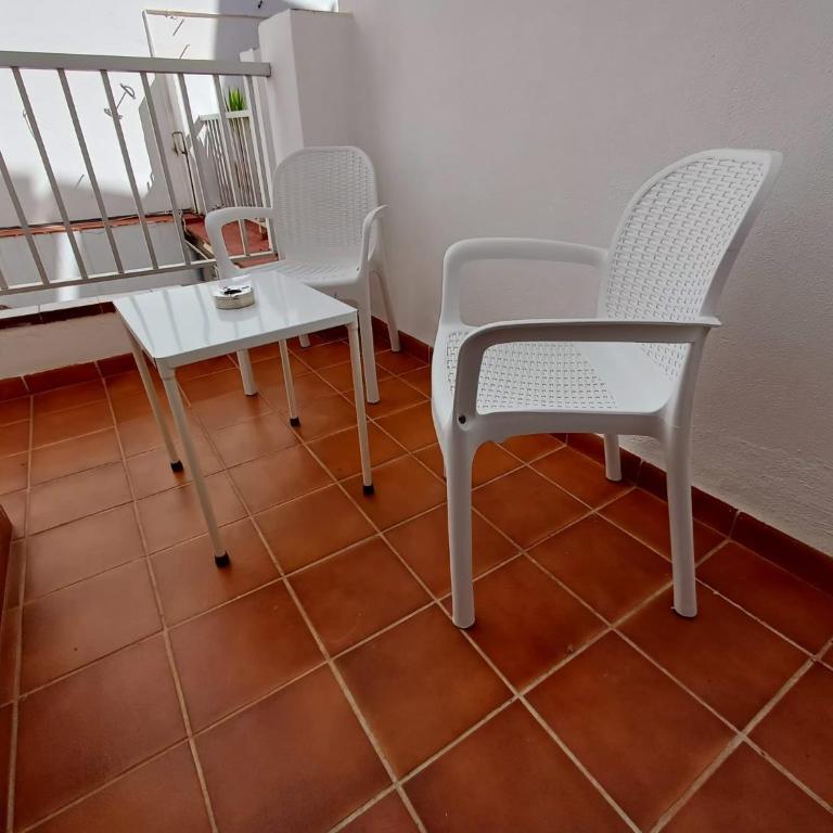 Hostal Costabella - Habitación Doble - 1 o 2 camas - 16