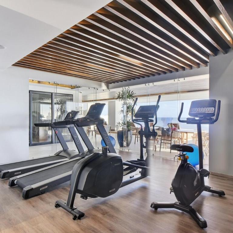 New Lux Tower with Double King bed great Views on the Malecon - Three-Bedroom Apartment - 4