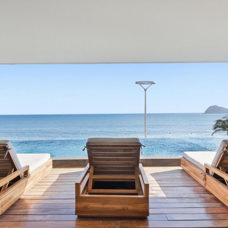 New Lux Tower with Double King bed great Views on the Malecon - Three-Bedroom Apartment - 19