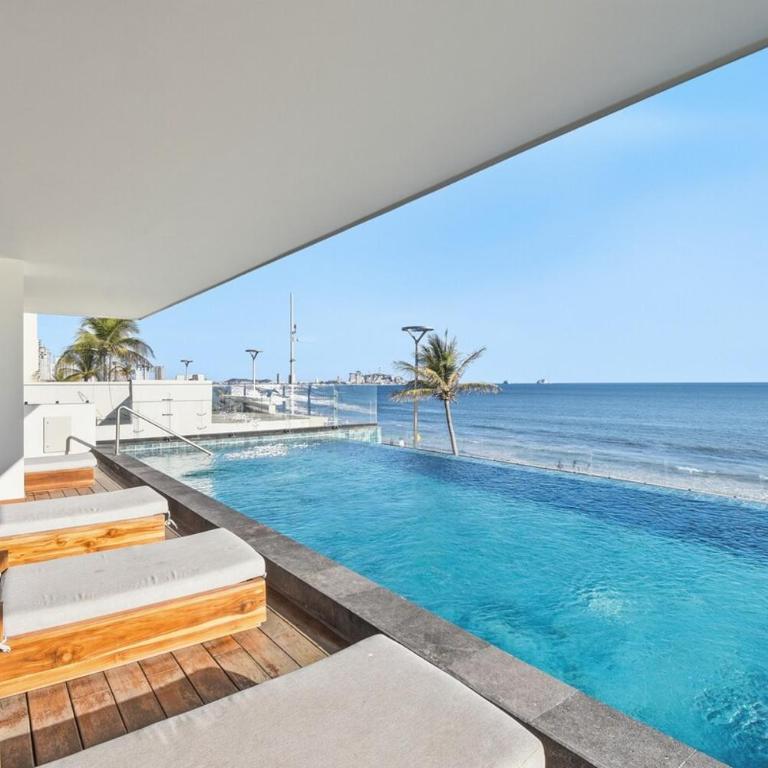 New Lux Tower with Double King bed great Views on the Malecon - Three-Bedroom Apartment - 20
