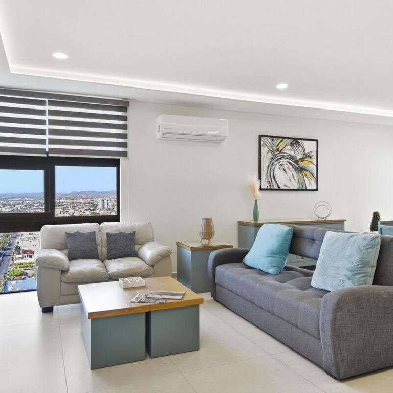 New Lux Tower with Double King bed great Views on the Malecon - Three-Bedroom Apartment - 24