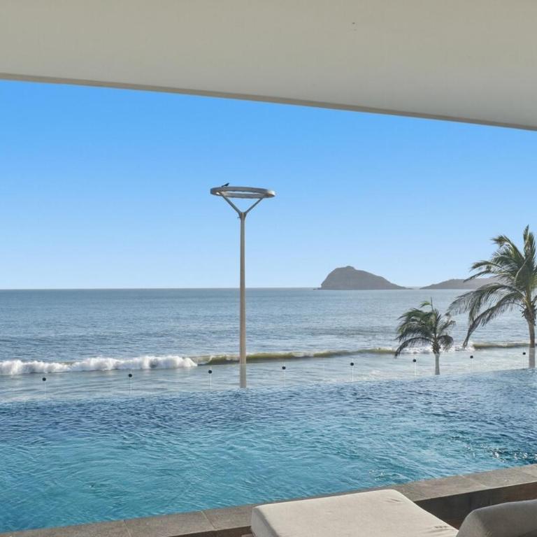 New Lux Tower with Double King bed great Views on the Malecon - Three-Bedroom Apartment - 25