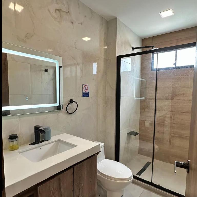 Central Beach House - One-Bedroom Apartment - 6