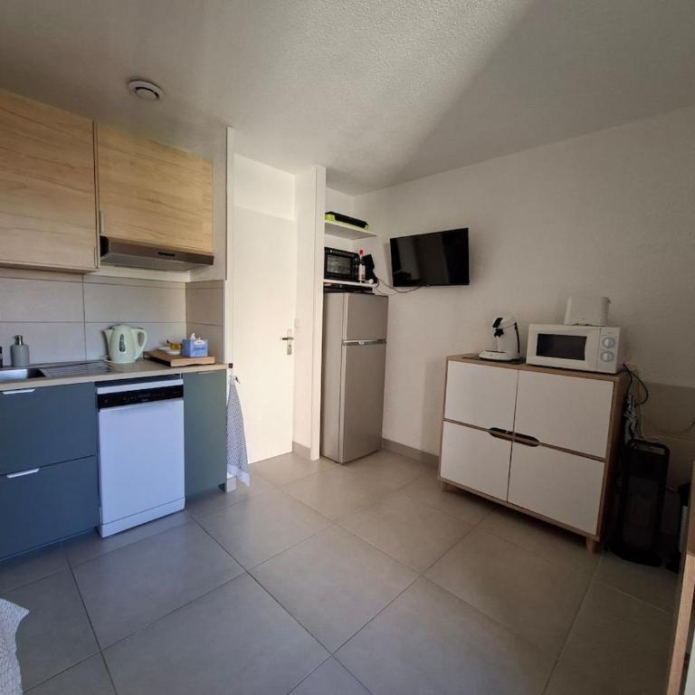 Maisonnette en duplex avec piscine et clim proche de la plage - Appartement 2 Chambres - 6