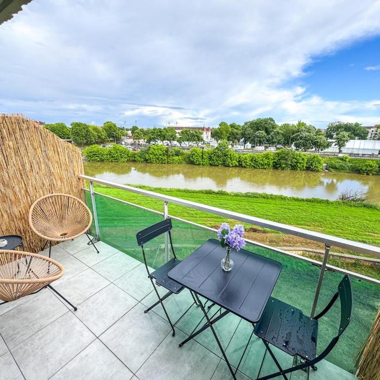 La Rive - Vue panoramique, climatisation, parking, terrasse, centre ville et thermes à pied - Appartement 1 Chambre - 15