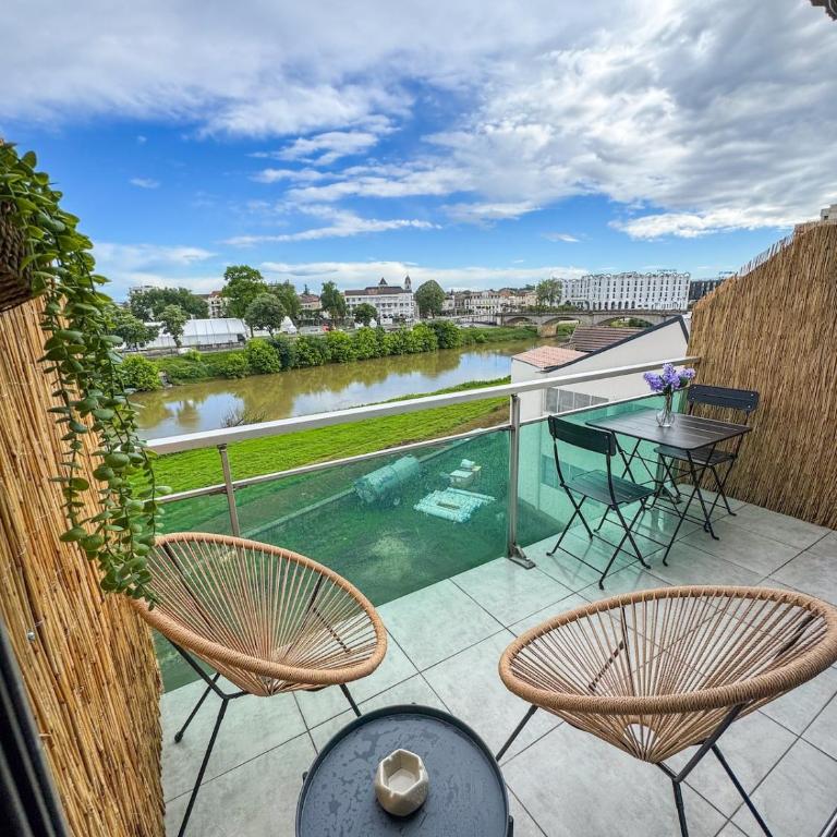 La Rive - Vue panoramique, climatisation, parking, terrasse, centre ville et thermes à pied - Appartement 1 Chambre - 22