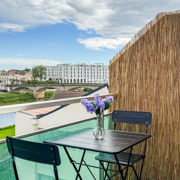 La Rive - Vue panoramique, climatisation, parking, terrasse, centre ville et thermes à pied - Appartement 1 Chambre - 27
