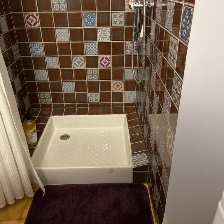 Appt cosy , vue sur le Revard , 5mn à pied du centre ville , 10mn à pied des thermes et de la gare - Studio - 22