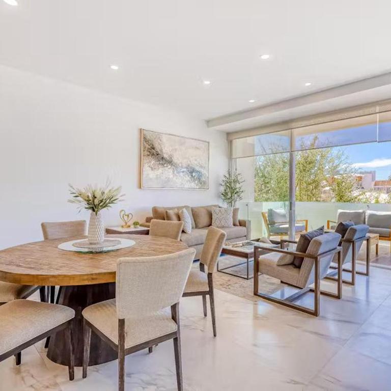 Stylish 3BR Downtown Cabo Condo Walk Everywhere - Apartamento - 3