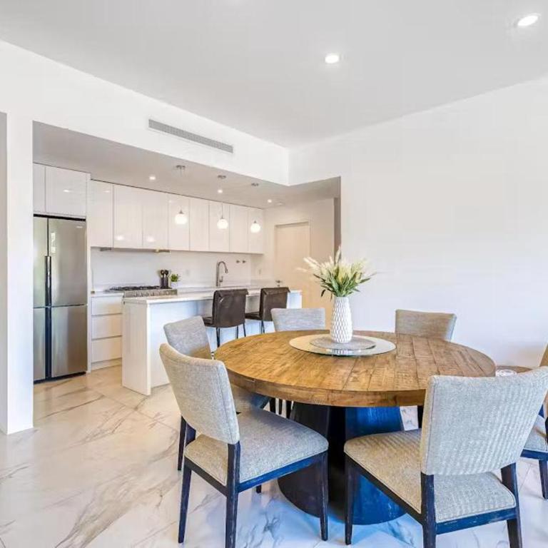 Stylish 3BR Downtown Cabo Condo Walk Everywhere - Apartamento - 5