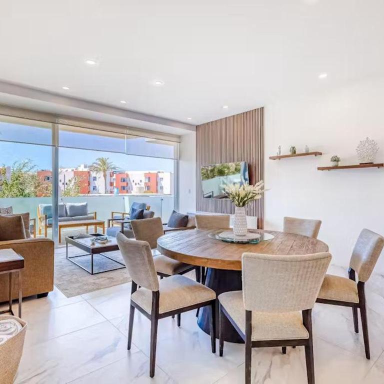 Stylish 3BR Downtown Cabo Condo Walk Everywhere - Apartamento - 6