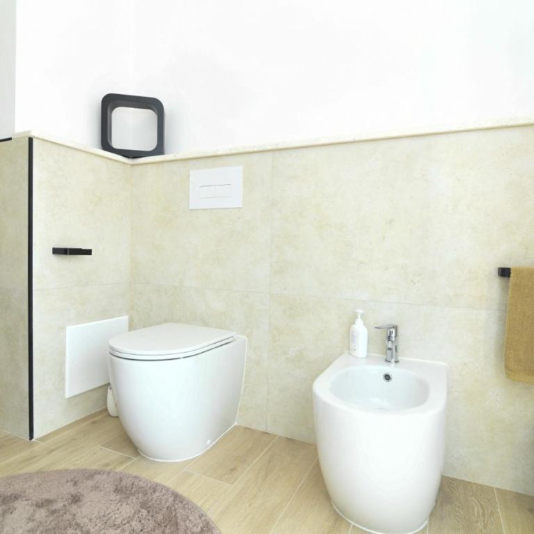 Near Sunset Apartment - Two-Bedroom Apartment with Balcony and Sea View - 13
