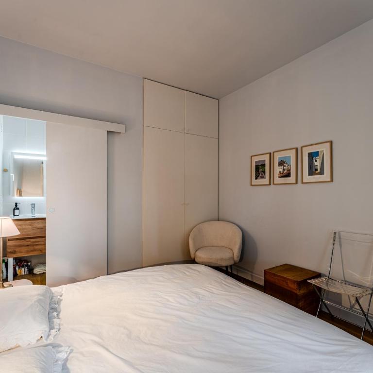 Charmante maison rénovée 3 Chambres - 450m des plages - Three-Bedroom House - 8