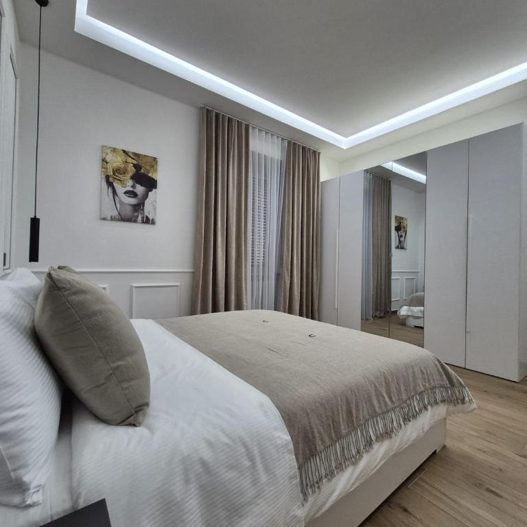 Aurum Residence - One-Bedroom Apartment - 4
