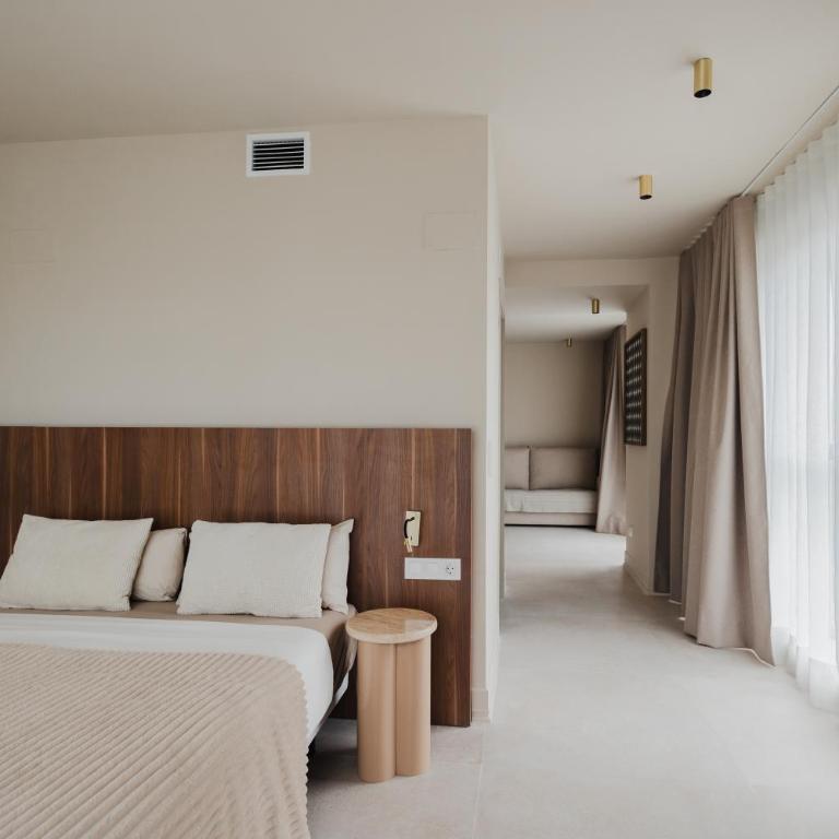 A2B Collection Arena - Deluxe Family Suite - 5