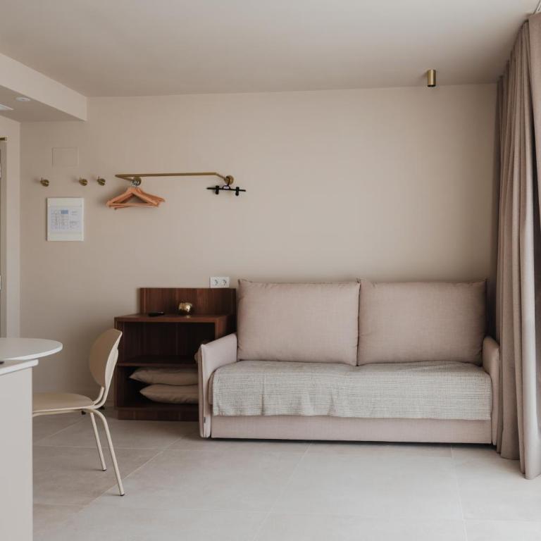 A2B Collection Arena - Deluxe Family Suite - 6