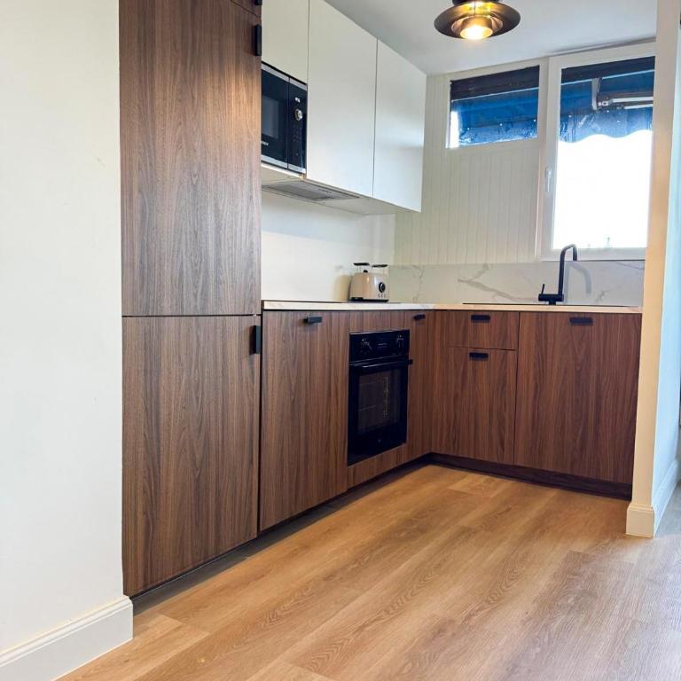 King Size 180x200 - Air Conditioning - Modern - Apartamento de 1 dormitorio - 15