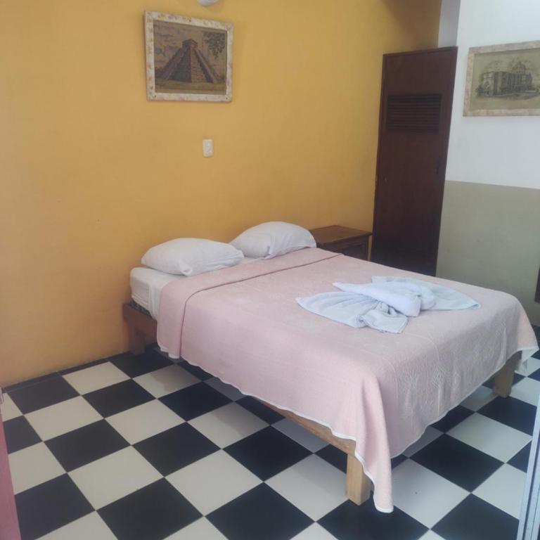 Villa Madre by La Cultura Suites - Hotel Moms - Habitación Doble Económica - 3
