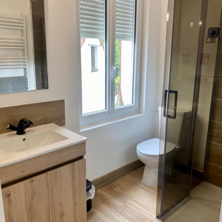 Jasmin - Two-Bedroom Apartment - 10