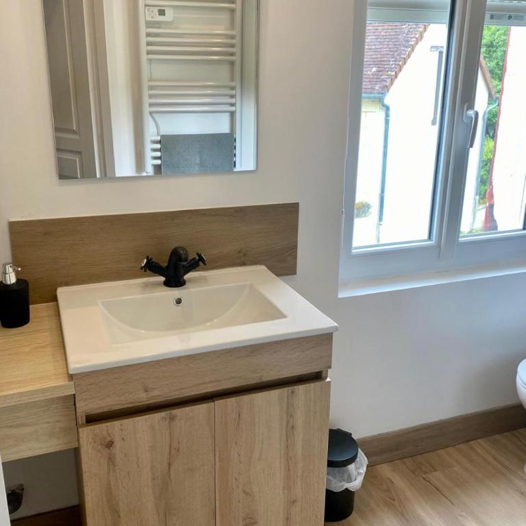 Jasmin - Two-Bedroom Apartment - 7