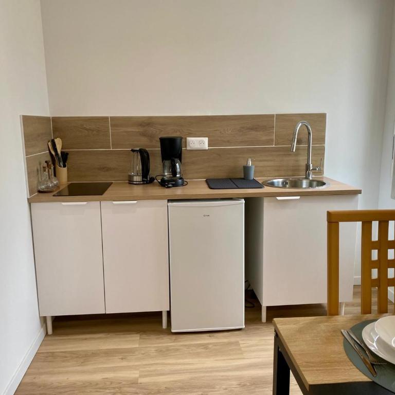 Jasmin - Two-Bedroom Apartment - 11