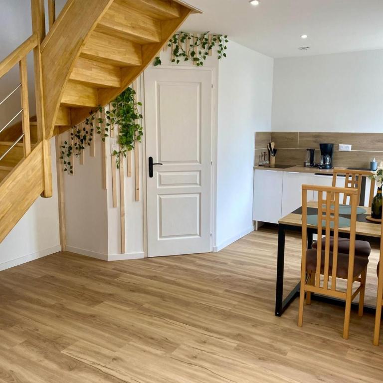 Jasmin - Two-Bedroom Apartment - 16