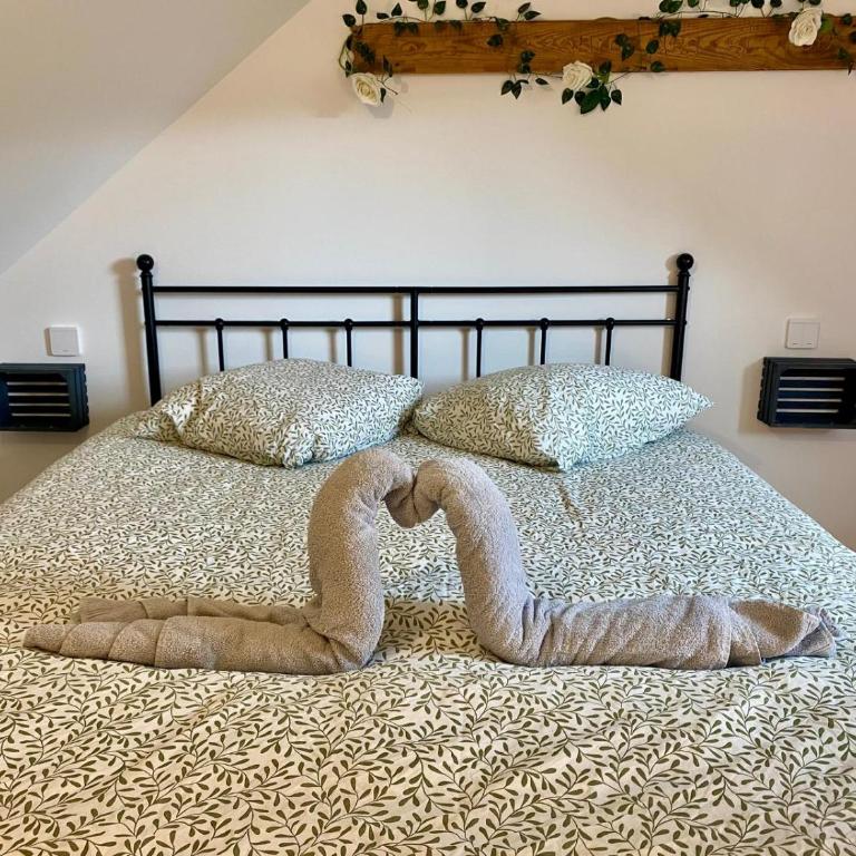 Jasmin - Two-Bedroom Apartment - 33