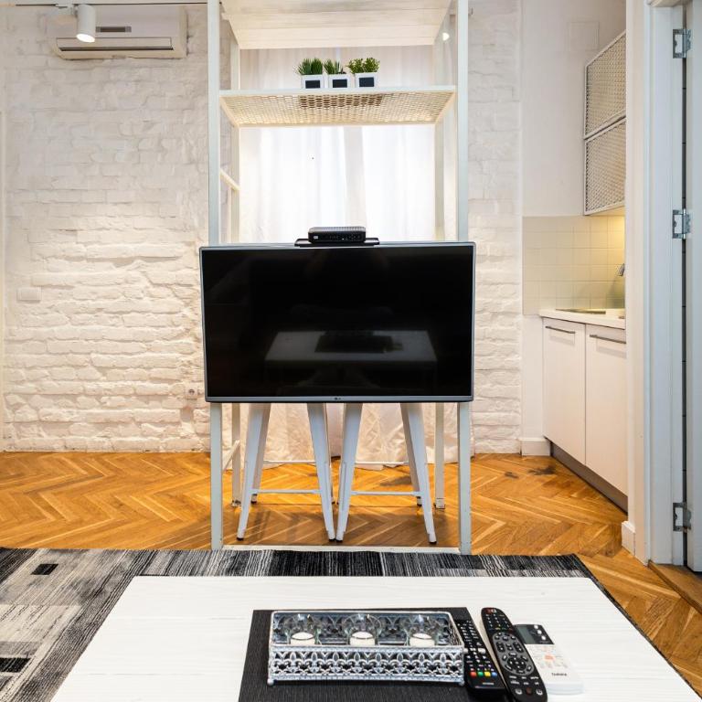 Belgrade Pearls - One-Bedroom Apartment - 9