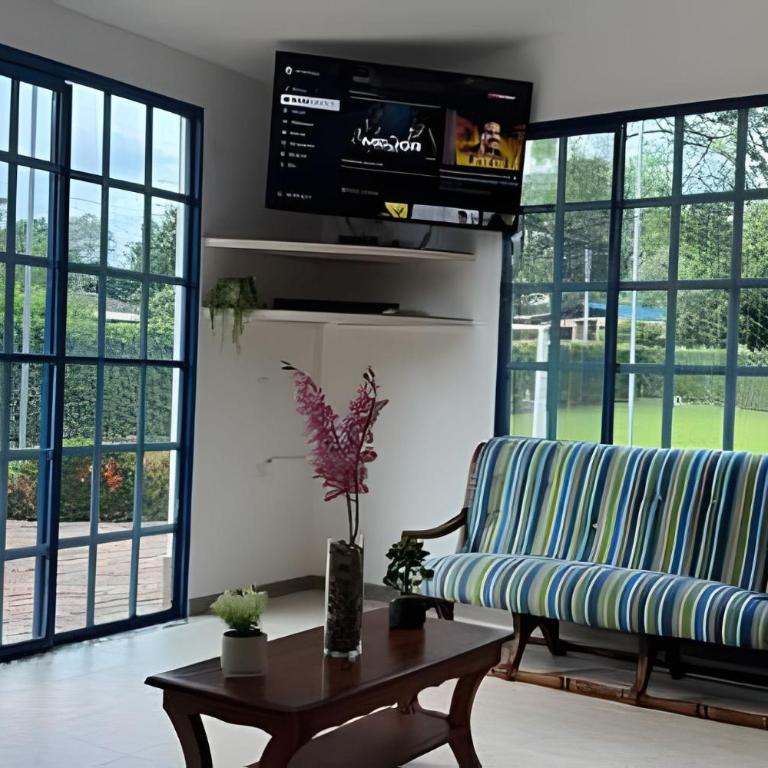 Quinta con Jacuzzi, Cancha de fútbol y Bolirana - Five-Bedroom House - 35